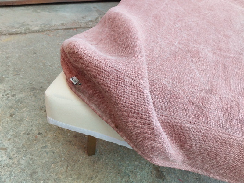 banqueta chaise longue tela inter rosada 42x190x74 1u